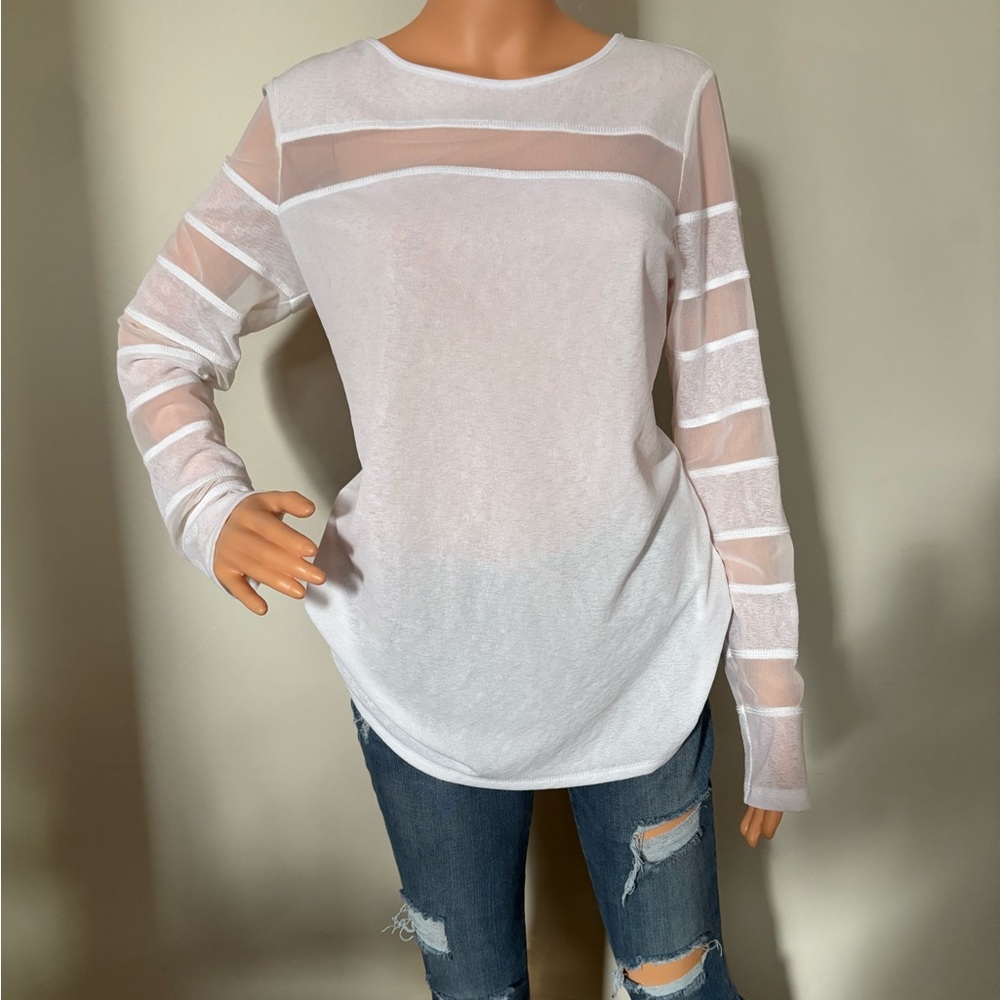 Frank Lyman Weekend White Knit Sheer Top. Size large